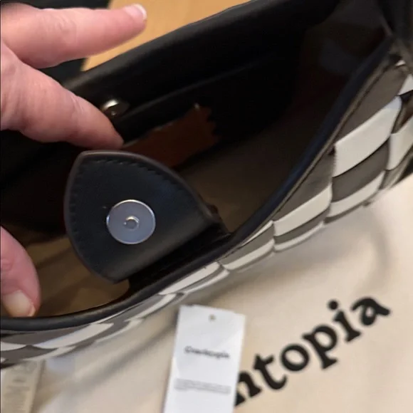 ๐ฏ Authentic Coach Black and White Checkered Women's Leather Bag. Coachtopia - Picture 10 of 14